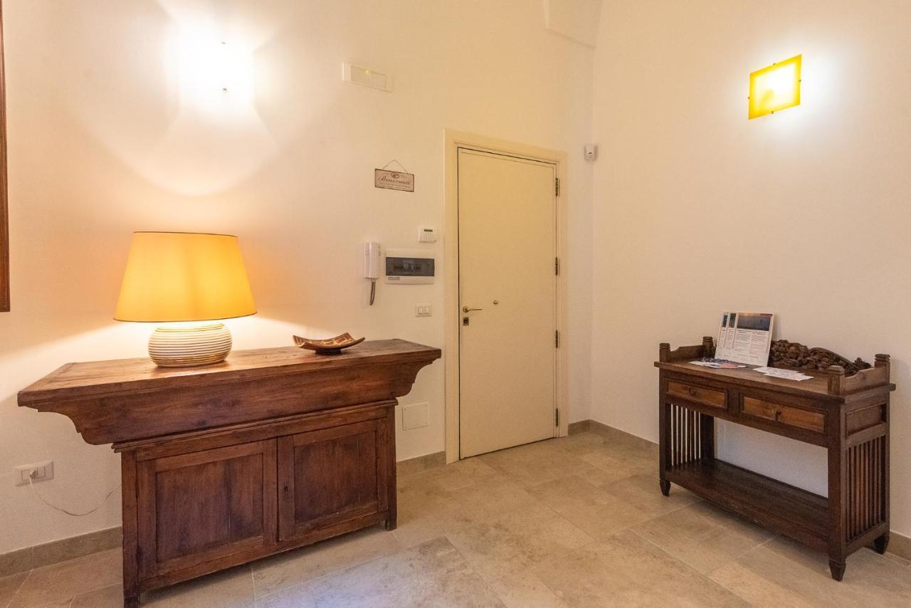 Rubichi 6 - Old Town Apartment Sit Lecce Kültér fotó