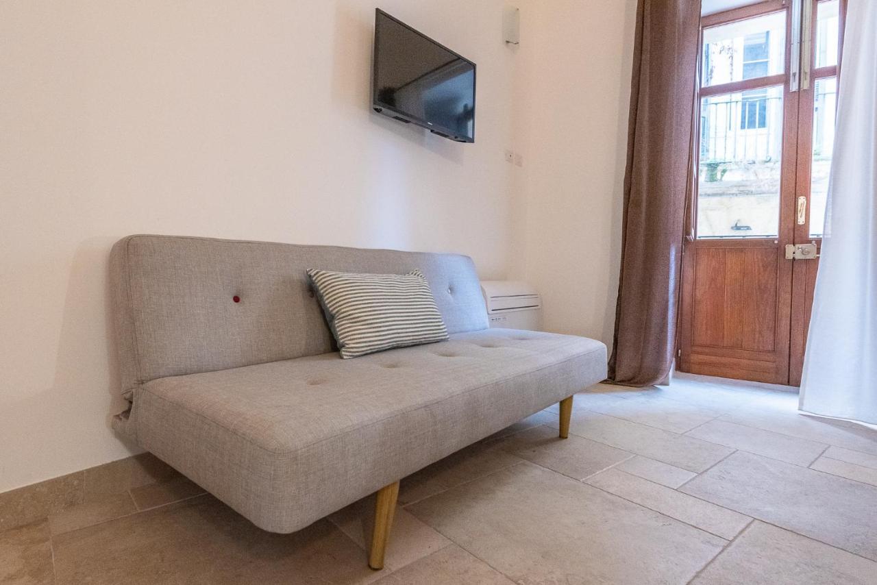 Rubichi 6 - Old Town Apartment Sit Lecce Kültér fotó