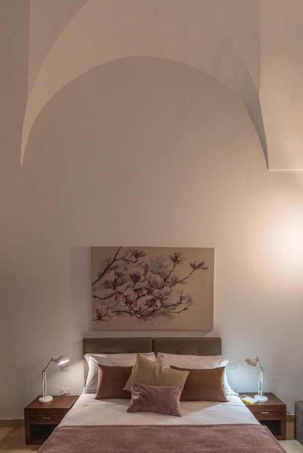 Rubichi 6 - Old Town Apartment Sit Lecce Kültér fotó