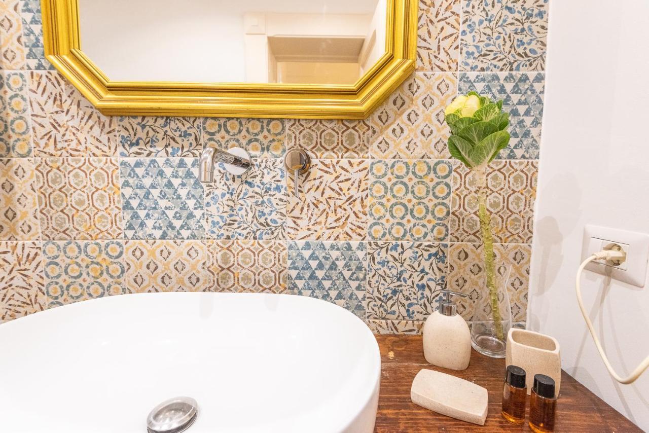 Rubichi 6 - Old Town Apartment Sit Lecce Kültér fotó