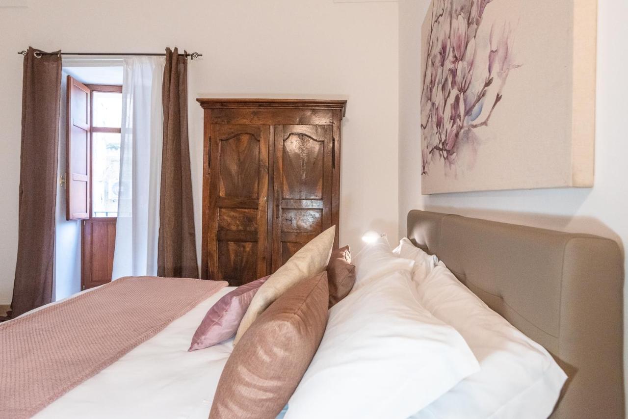 Rubichi 6 - Old Town Apartment Sit Lecce Kültér fotó