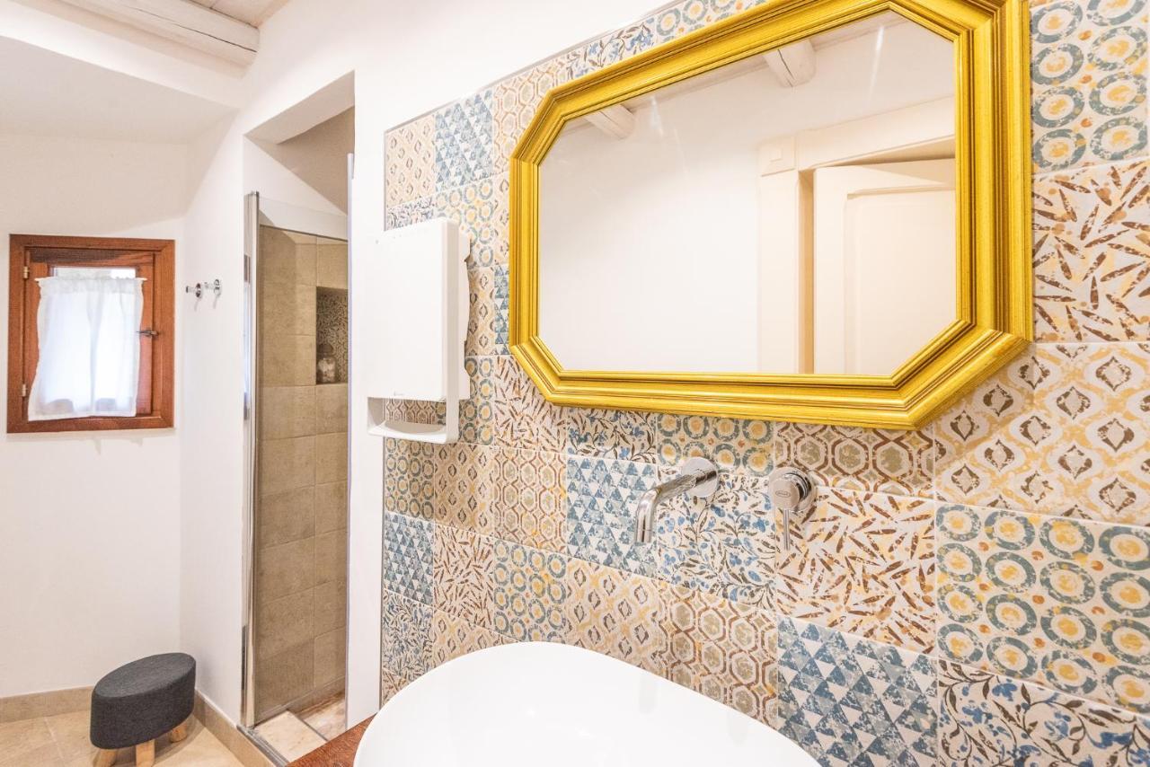 Rubichi 6 - Old Town Apartment Sit Lecce Kültér fotó